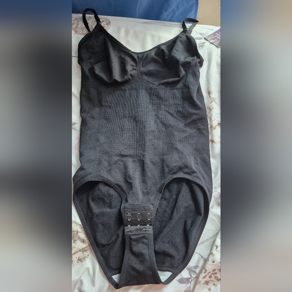 Black Women's Shapewear Bodysuit - Picture 9 of 9